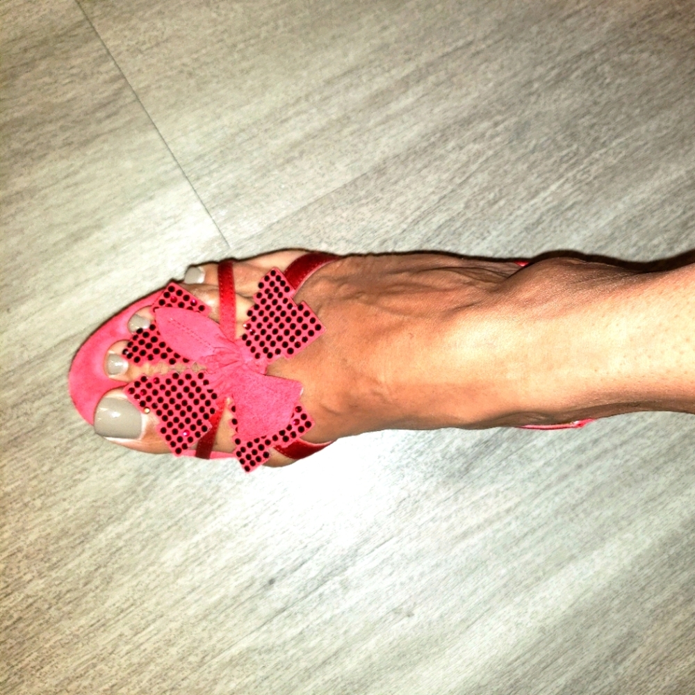 Heels - Picture 4 of 4